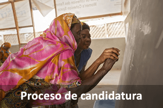 Proceso de candidaturas. (Photo: A refugee from Central African Republic learns the French alphabet as part of an adult education class held at the UN Women Social Cohesion space in a Cameroonian refugee camp, April 2016. Credit: UN Women/Ryan Brown.)